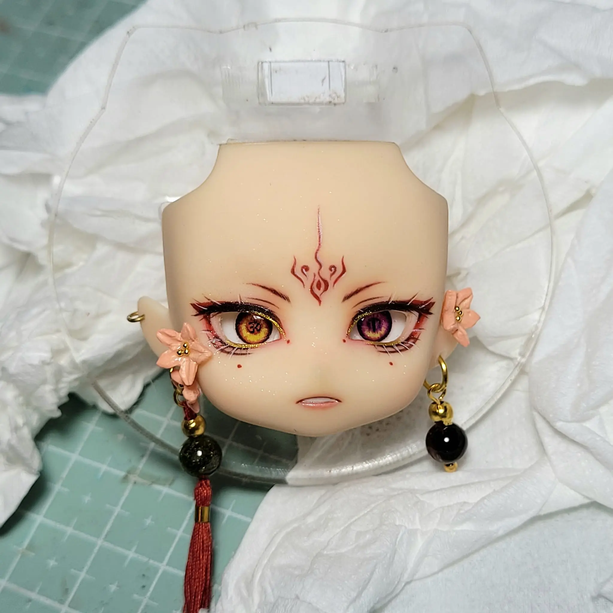 A sample of CUSTOM NENDOROID -
                                Seller undefined