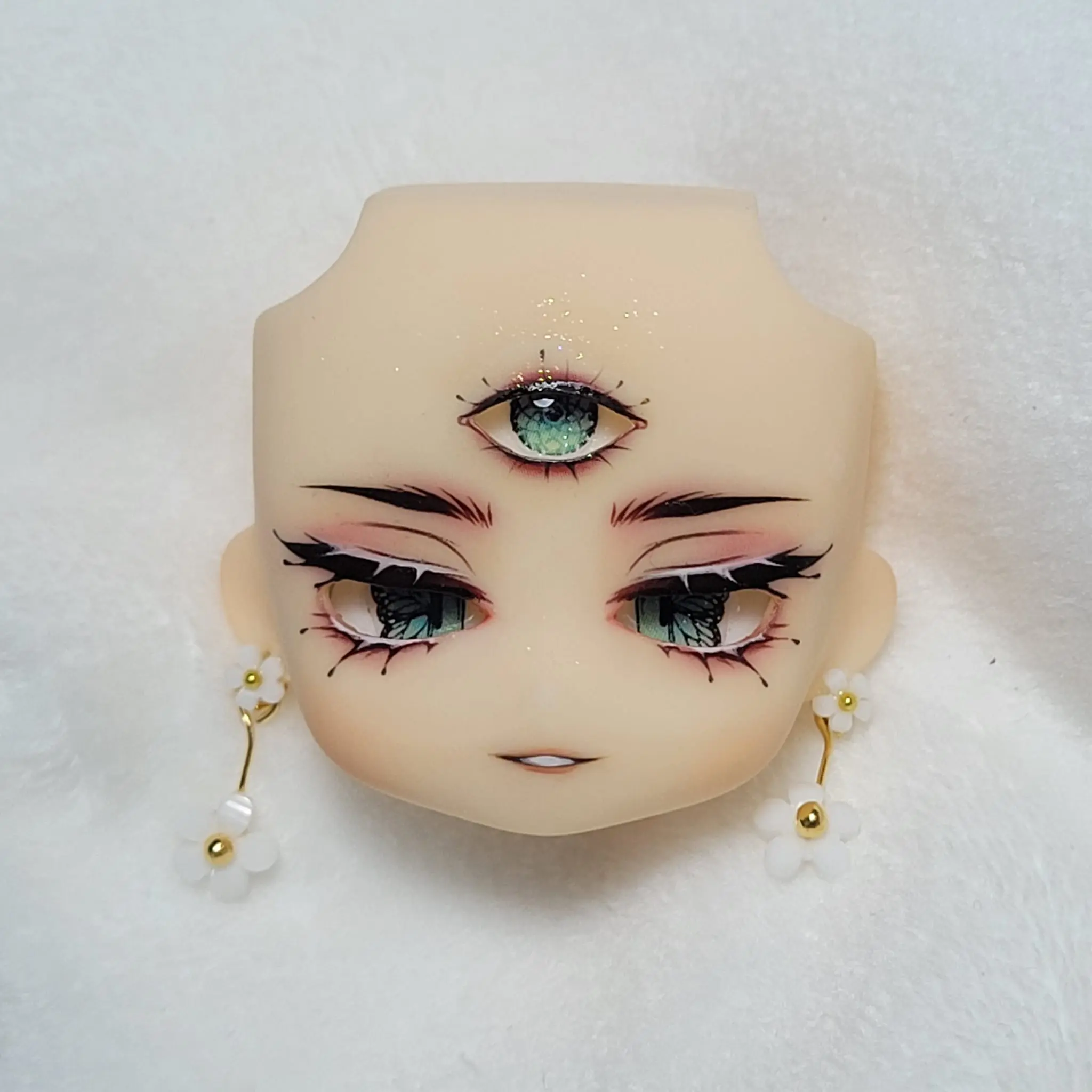 Hero photo 5 of CUSTOM NENDOROID